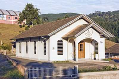 IGREJA EVANGLICA LUTERANA-FOTO:CONRAD KLEINSCHMIDT - SALETE - SC