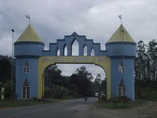 PORTAL DE ENTRADA DA CIDADE DE SALETE-FOTO:ANGELO CARLOS RONCHI - SALETE - SC