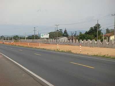 RODOVIA BR 101-FOTO:PACM BR101SCRS GEREN  - SANGA DA TOCA - SC