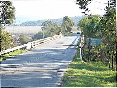 PONTE RIO TIMB-FOTO:MAURO WUNDERLICH  - SANTA CRUZ DO TIMB - SC