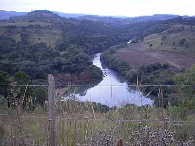 RIO LAVATUDO-FOTO:ZELIA WALTRICK  - SANTA IZABEL - SC