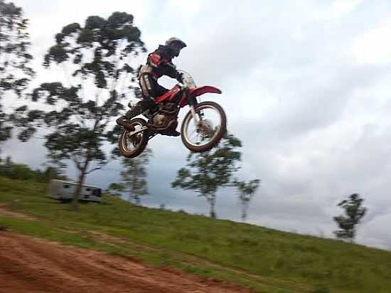 PISTA DE MOTOCROSS EM SANTA ROSA DO SUL-SC-FOTO:VAGNERCRESCENCIO - SANTA ROSA DO SUL - SC