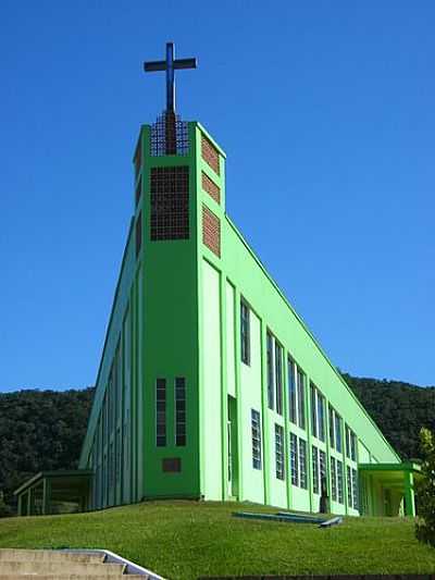 IGREJA-FOTO:MARCELO BOKORNI  - SANTA TEREZINHA DO PROGRESSO - SC