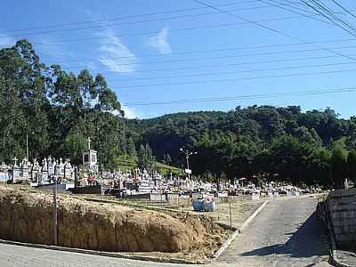 CEMITRIO MUNICIPAL - SO BONIFCIO - SC
