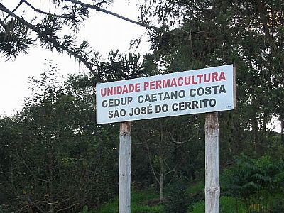 NCLEO DE PERMACULTURA(CULTURA PERMANENTE) DO COLGIO AGRCOLA - SO JOS DO CERRITO - SC