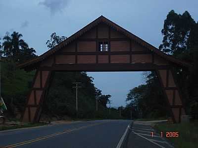 PORTICO DE ENTRADA DE SO LUDGERO POR BARBARA BIANCO - SO LUDGERO - SC