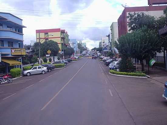 AVENIDA CENTRAL DE SO MIGUEL DO OESTE-SC-FOTO:THIAGO DAMBROS - SO MIGUEL DO OESTE - SC