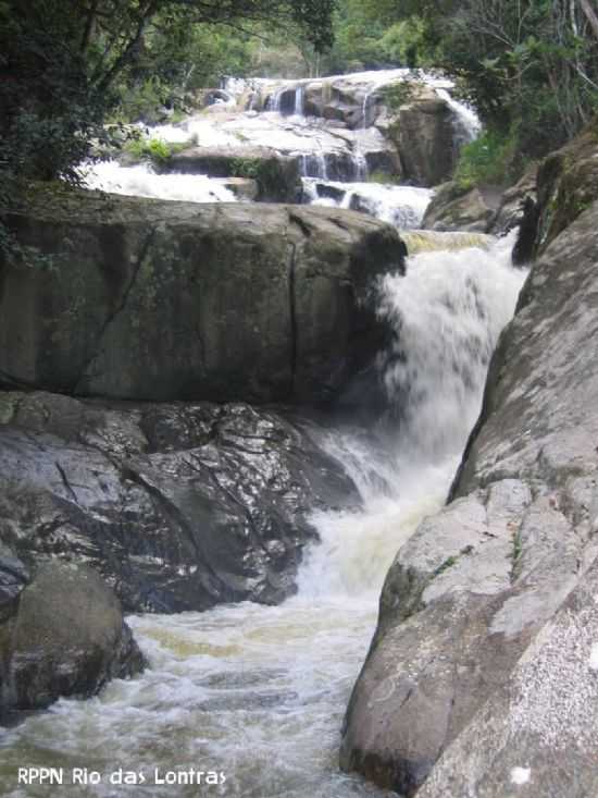 CACHOEIRA NA RPPN RIO DAS LONTRAS, UMA RESERVA PARTICULAR DO PATRIMNIO NATURAL., POR FERNANDO JOS PIMENTEL TEIXEIRA - SO PEDRO DE ALCNTARA - SC