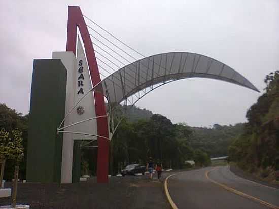 PRTICO DE ENTRADA DE SEARA-FOTO:GRIGOLO - SEARA - SC