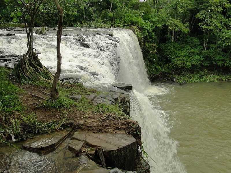 SIDERPOLIS-SC-CACHOEIRA DO RIO JORDO(BIANCHINI)-FOTO:JAIR ARMANDO AMOROSO - SIDERPOLIS - SC