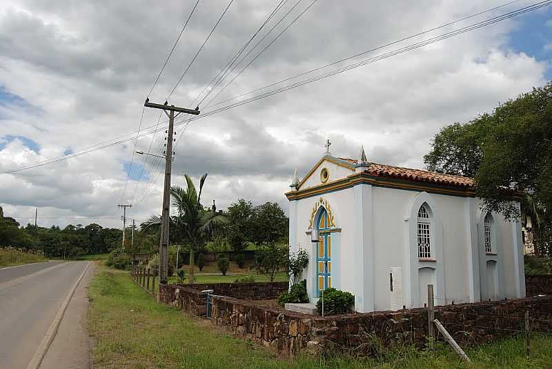 SIDERPOLIS-SC-CAPELA DE SANTA ANA-FOTO:MARLON ANTONELLI - SIDERPOLIS - SC