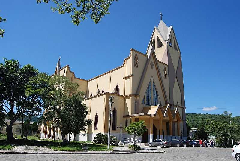 SIDERPOLIS-SC-IGREJA MATRIZ-FOTO:MARLON ANTONELLI - SIDERPOLIS - SC