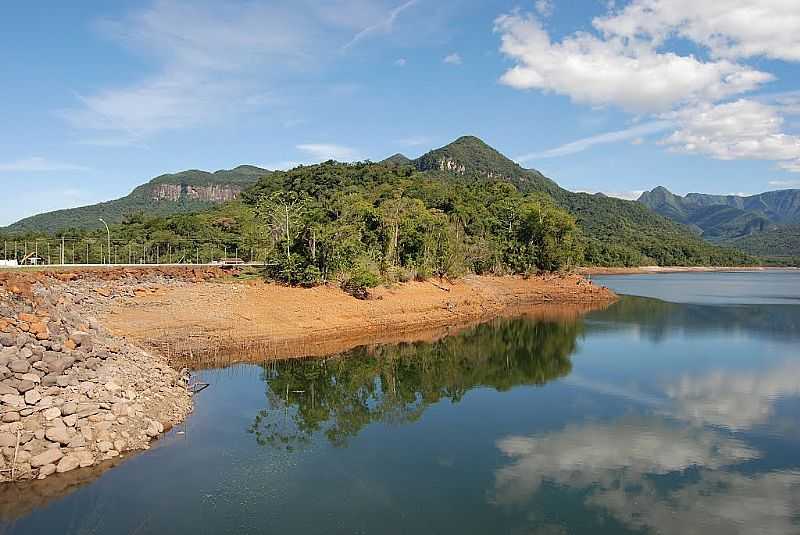 SIDERPOLIS-SC-MARGEM DA BARRAGEM DO RIO SO BENTO-FOTO:MARLON ANTONELLI - SIDERPOLIS - SC