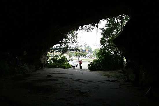 GRUTA DE SOMBRIO-SC-FOTO:CELSO RENE MLLER - SOMBRIO - SC