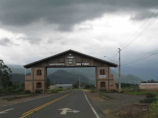 PRTICO DE ENTRADA DE TIMB DO SUL-SC-FOTO:JUCALODETTI - TIMB DO SUL - SC