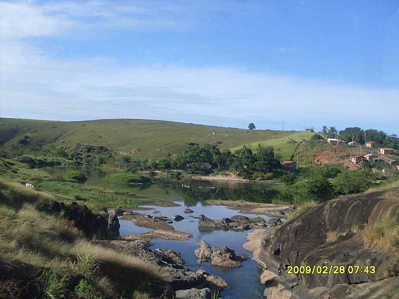 NOVA LDICE-BA-AFLUENTE DO RIO ALCOBAA-FOTO:WELTE BROWN - NOVA LDICE - BA