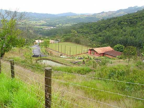 TUBARO-SC-CAMPO DE FUTEBOL NA LOCALIDADE DE RIO DO POUSO-FOTO:JOS CARMINATTI - TUBARO - SC