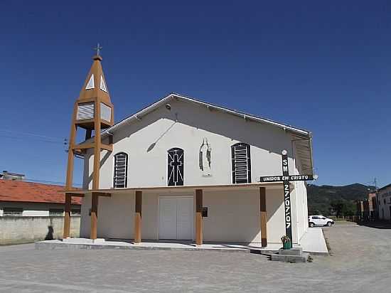 TUBARO-SC-CAPELA DE SANTA CLARA NA LOCALIDADE DE VILA ESPERANA-FOTO:JOS CARMINATTI - TUBARO - SC