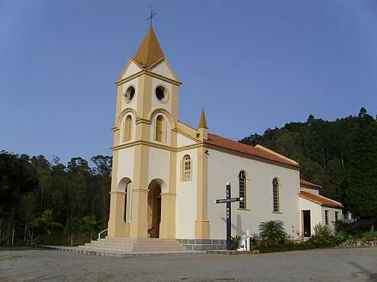 TUBARO-SC-CAPELA DO SAGRADO CORAO DE JESUS NA LOCALIDADE DE RIO DO POUSO ALTO-FOTO:JOS CARMINATTI - TUBARO - SC