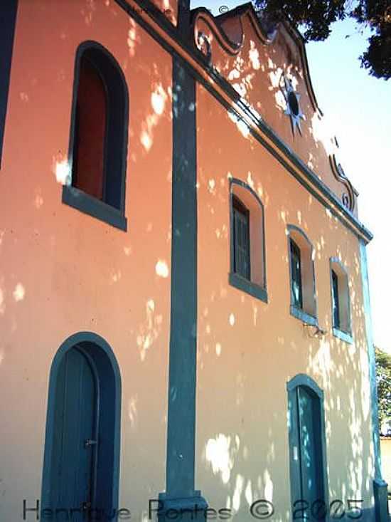 IGREJA MATRIZ FOTO
HENRIQUE PONTES - NOVA VIOSA - BA