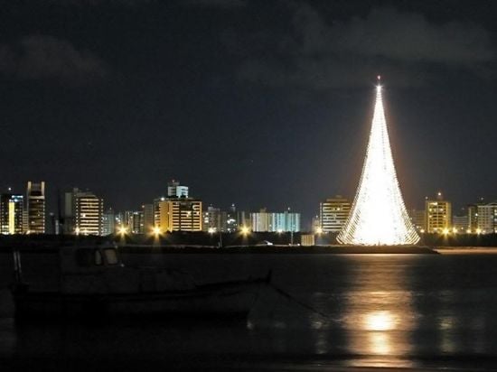 A MAIOR ARVORE DE NATAL DO MUNDO, POR ROBSON DE JESUS - ARACAJU - SE A MAIOR ARVORE DE NATAL DO MUNDO, POR ROBSON DE JESUS - ARACAJU - SE