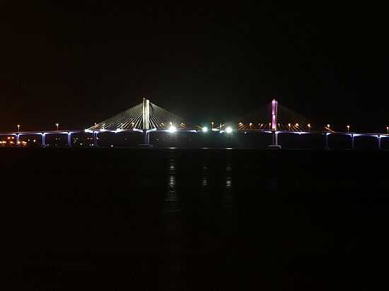 ARACAJU-SE-VISTA NOTURNA DA PONTE NO RIO SERGIPE-FOTO:PAULO TARGINO MOREIR - ARACAJU - SE