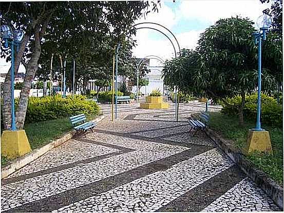 PRAA OLMPIO RABELO DE MORAIS EM CARIRA-SE-FOTO:MMSITE - CARIRA - SE