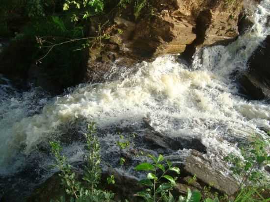 CACHOEIRA  DE CUMBE-SE, POR GILVNIA - CUMBE - SE