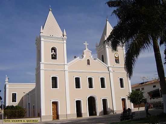 IGREJA MATRIZ DE SANTO ANTONIO DE PDUA E ALMAS-FOTO:VICENTE A. QUEIROZ - ITABAIANA - SE