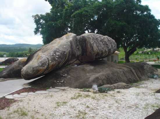 PEDRA DA PACIENIA, POR UMBERTO SANTANA - ITABI - SE