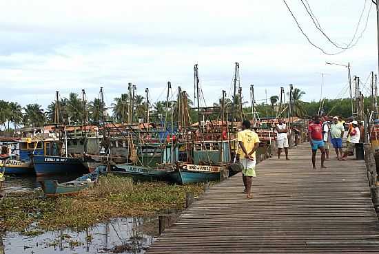 PASSARELA DE PESCA EM PIRAMBU-SE-FOTO:MARCOS BRAVA - PIRAMBU - SE