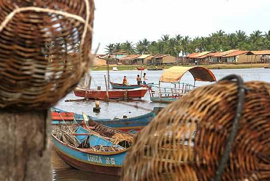 VILA DE PESCADORES EM PIRAMBU-SE-FOTO:MARCOS BRAVA - PIRAMBU - SE