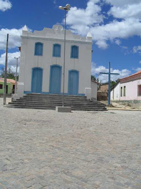 OLHOS DGUA DO SECO-IGREJA CATLICA-FOTO:LIBERDADE-BOM.BLOGSPOT.COM.BR - OLHOS D'GUA DO SECO - BA