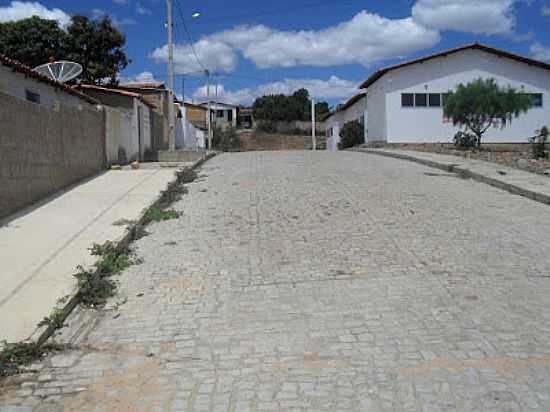 OLHOS DGUA DO SECO-RUA DA CIDADE-FOTO:LIBERDADE-BOM.BLOGSPOT.COM.BR - OLHOS D'GUA DO SECO - BA