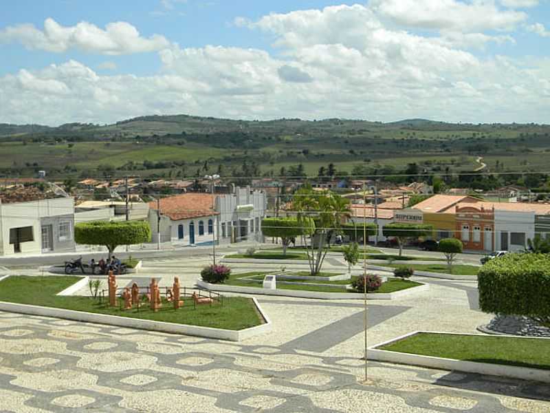 RIACHO DO DANTAS-SE-PRAA CENTRAL-FOTO:WWW.LAGARTENSE.COM.BR - RIACHO DO DANTAS - SE