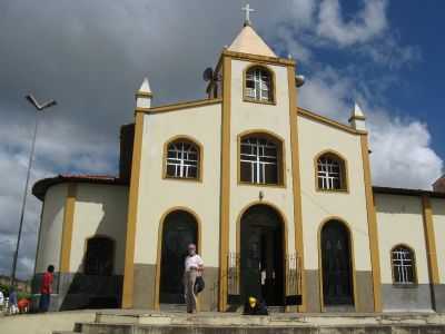 IGREJA MATRIZ DE SENHORA SANTANA, POR PROFESSORA ALVINETE S. GOMES - SANTANA DO SO FRANCISCO - SE