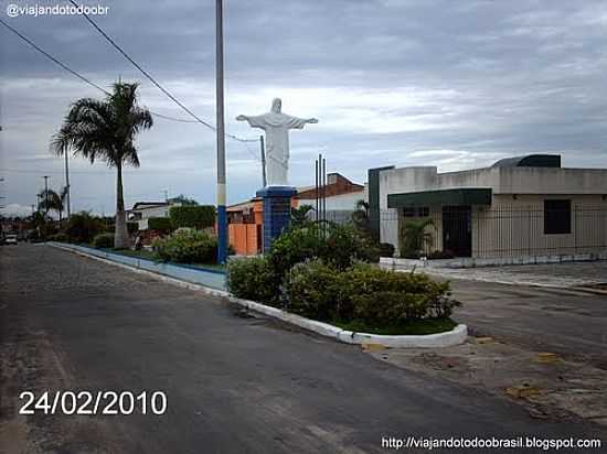 CRISTO REDENTOR NA ENTRADA DA CIDADE-FOTO:SERGIO FALCETTI - SO MIGUEL DO ALEIXO - SE