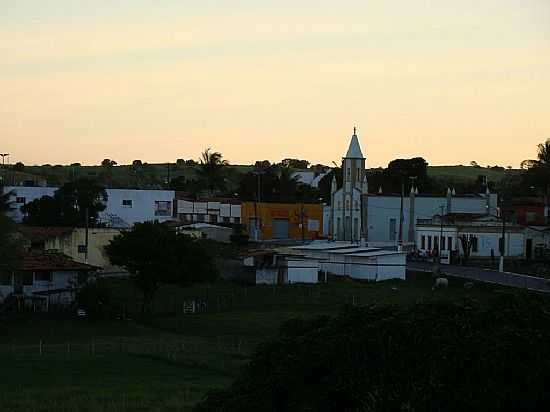 TELHA-SE-ENTARDECER NO CENTRO DA CIDADE-FOTO:JOS PEREIRA MAIA - TELHA - SE