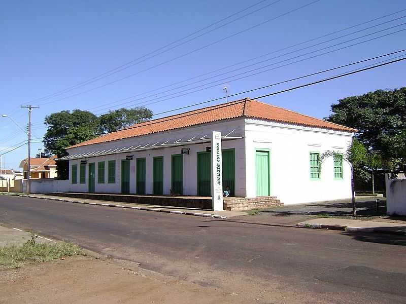 GUA VERMELHA-SP-ARMAZM CULTURA-FOTO:ROSELITO FVERO DA SILVA - GUA VERMELHA - SP