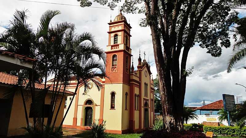 GUAS VERMELHAS-SP-MATRIZ DE SO ROQUE-FOTO:MAPIO.NET - GUA VERMELHA - SP