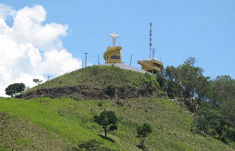 GUAS DE LINDIA-SP-CRISTO REDENTOR NO MORRO DO CRUZEIRO-FOTO:CHALESLAGOAZUL.COM.BR - GUAS DE LINDIA - SP