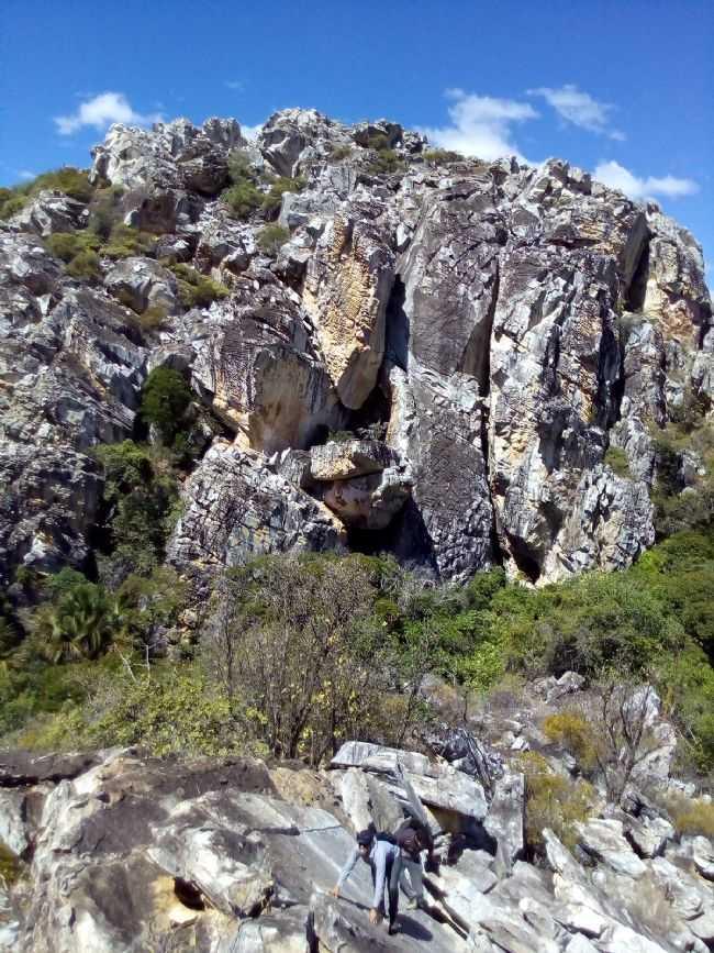 GRUTA PAPO DE JACAR, POR CARLOS ERNANI - OLIVEIRA DOS BREJINHOS - BA