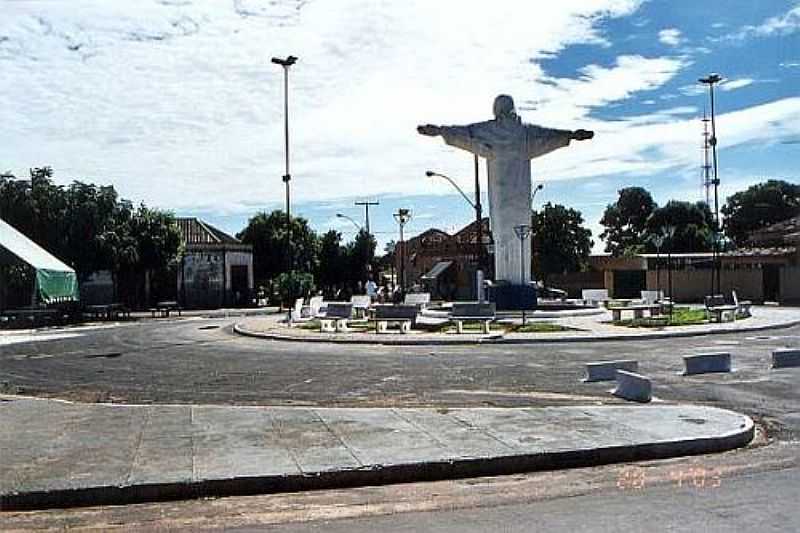 ALTAIR-SP-CRISTO REDENTOR NA PRAA CENTRAL-FOTO:DOUGLAS RAZABONI - ALTAIR - SP