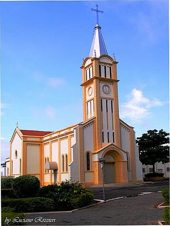 IGREJA MATRIZ EM ALVINLNDIA SP -FOTO:LUCIANO RIZZIERI - ALVINLNDIA - SP