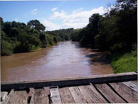 ESTE RIO  PRXIMO DA CIDADE, POR FRANCISCO V CARRETERO - AMADEU AMARAL - SP