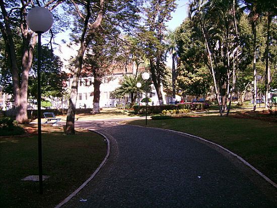 Praça Comendador Muller, Americana - SP / Brazil