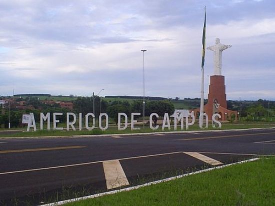 TREVO DA CIDADE-FOTO:GUIAMRICODECAMPOS - AMRICO DE CAMPOS - SP
