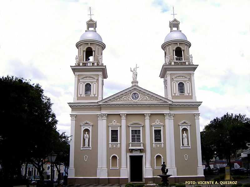 AMPARO-SP-CATEDRAL DE N.SRA.DO AMPARO-FOTO:VICENTE A. QUEIROZ - AMPARO - SP