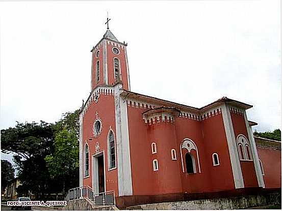 IGREJA MATRIZ DE SANTANA EM ANALNDIA-SP-FOTO:VICENTE A. QUEIROZ - ANALNDIA - SP