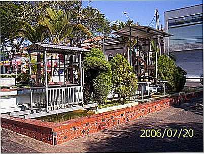 CENTRO DA CIDADE FOTO
POR LUZIACRUZFRATA  - ANGATUBA - SP